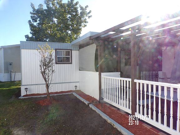 4th image of 4000 24th St N #301