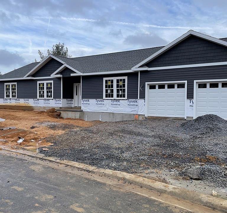 1st image of 182 Bolton Ave