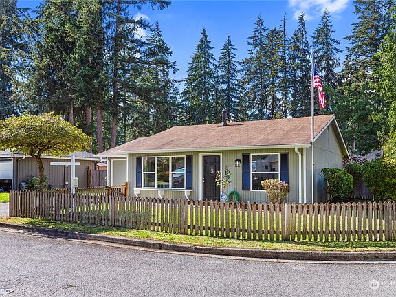 3rd image of 26805 194th Avenue SE