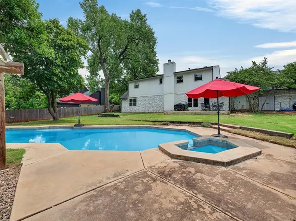 1809 Nighthawk Ct, Edmond, OK 73034