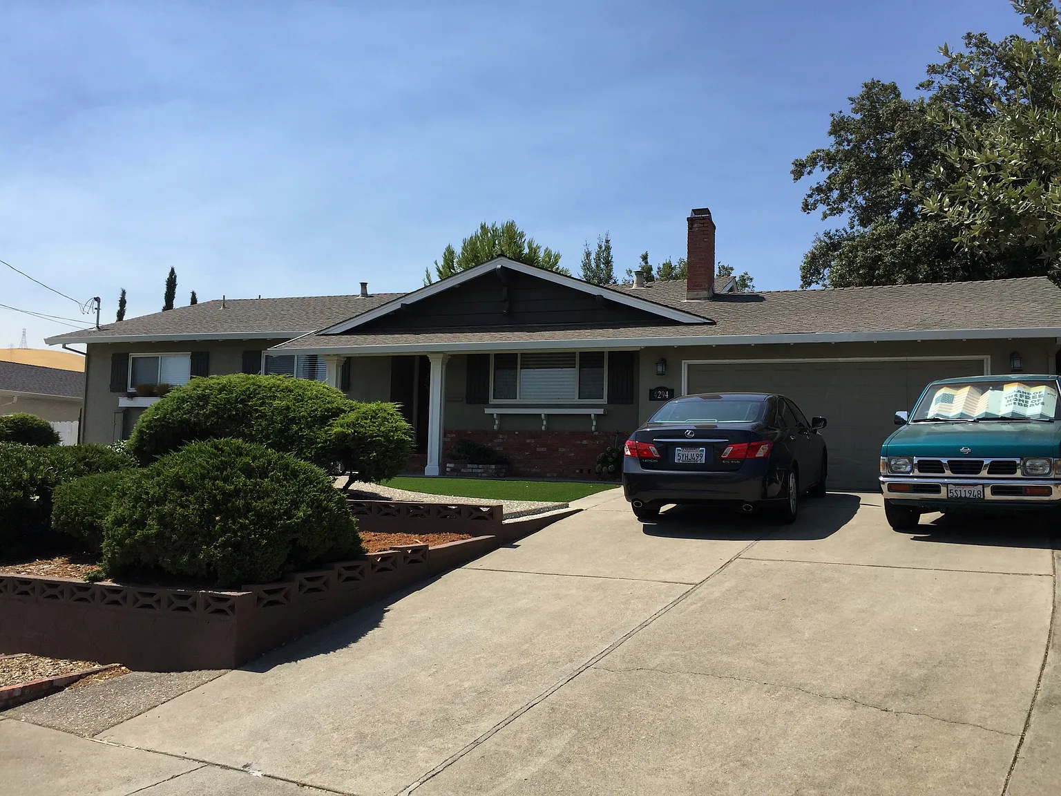 4294 Ridge Dr photo 1