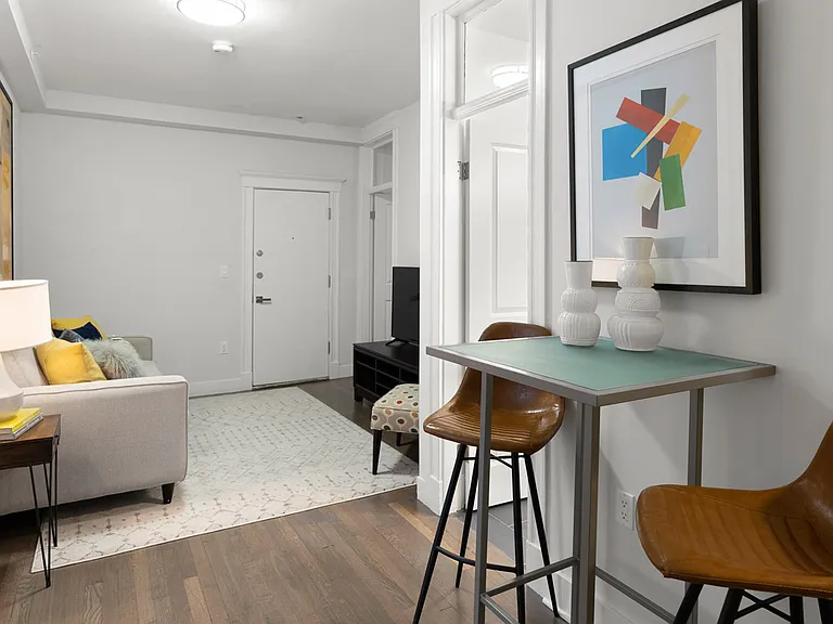 77 Park Dr #6 — Photo 3