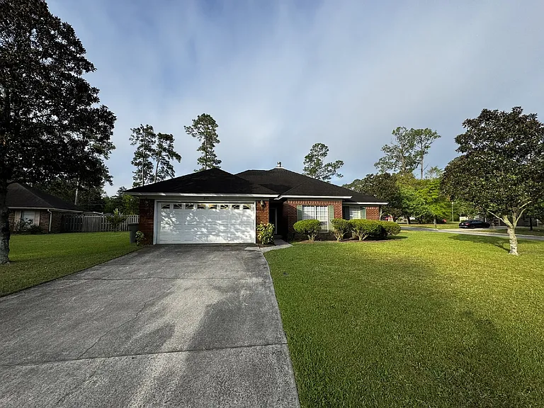 801 Hopeton Ct — Photo 1