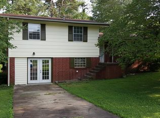 124 Topaz St, Rossville, GA 30741