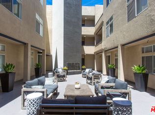 11471 Riverside Dr #104, North Hollywood, CA 91602