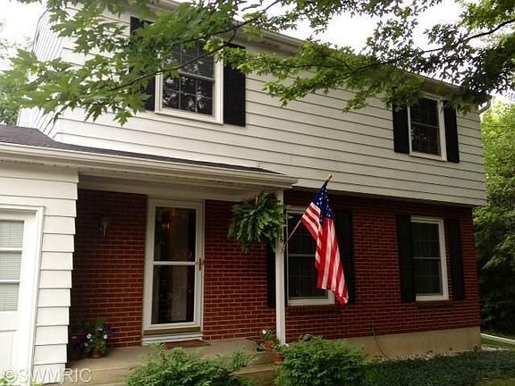 2nd image of 3116 Chamberlain Ave SE