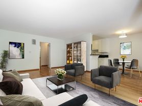 1608 S Bentley Ave, Los Angeles, CA