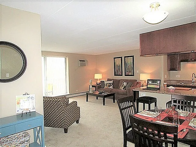 Deefield Plus - Living Rm 3