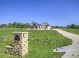 110 Lake Village Rd, Seguin, TX 78155