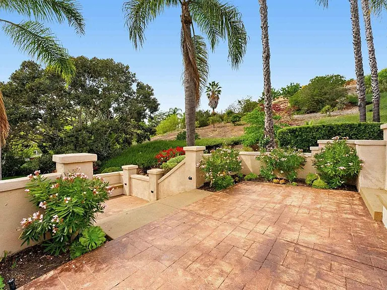 7345 Vista Rancho Ct — Photo 49