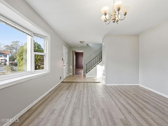 4th image of 1163 Cecil Court