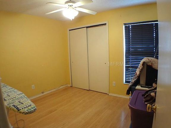 4th image of 12 Silver Falls Cir