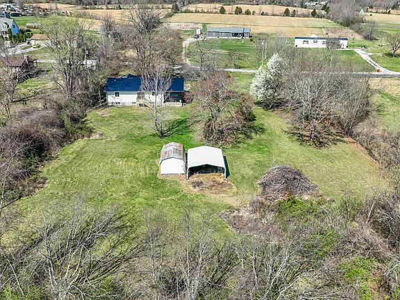 5th image of 299 Fentress Ln
