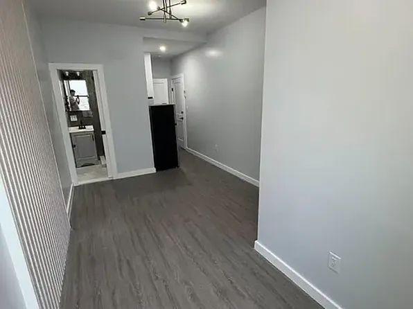 129 Beadel St #1, Brooklyn, NY 11222