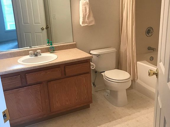 4th image of 5151 W 29th St #2211