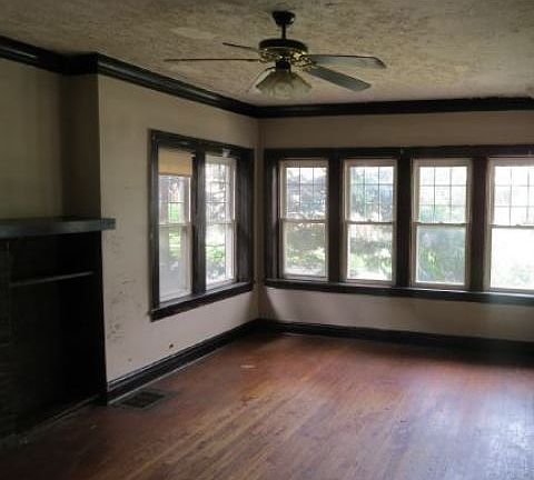 4th image of 6623 S Rockwell St