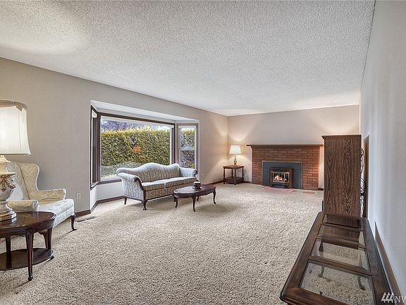 4th image of 6208 85th Street Ct E