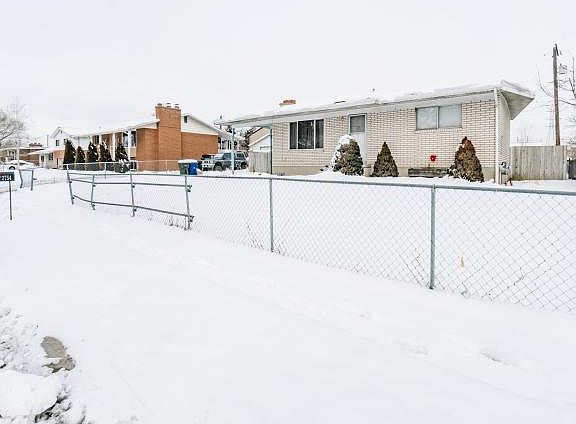 3rd image of 2754 W 2890 S