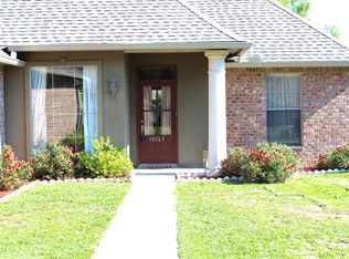 10163 Angela Dr, Denham Springs, LA 70706