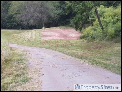 5th image of 2940 New Highway 68