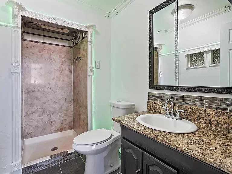 7125 W Poplar St — Photo 8