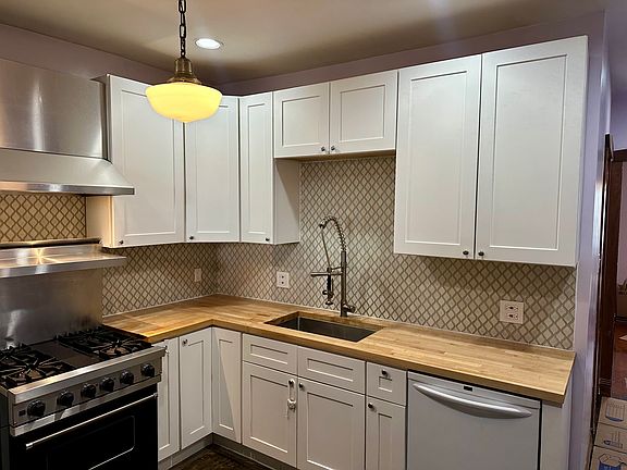 4th image of 1100 N Spaulding Ave Unit 2