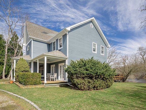 2nd image of 4 Peppermill Ln
