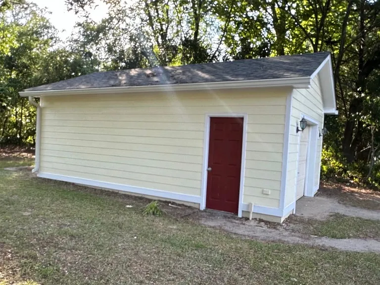 104 Dorchester Ln — Photo 5