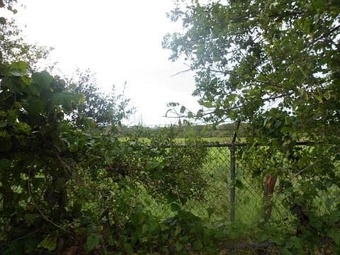 4th image of 3706 Forestwood Dr #B
