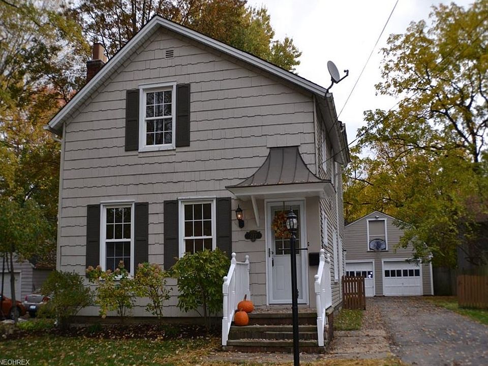 1st image of 277 Fournier St