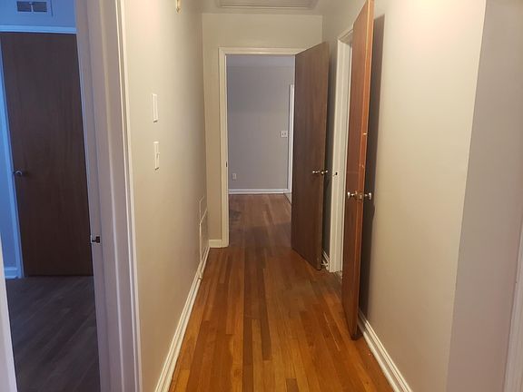 2nd image of 1025 Grenada Dr