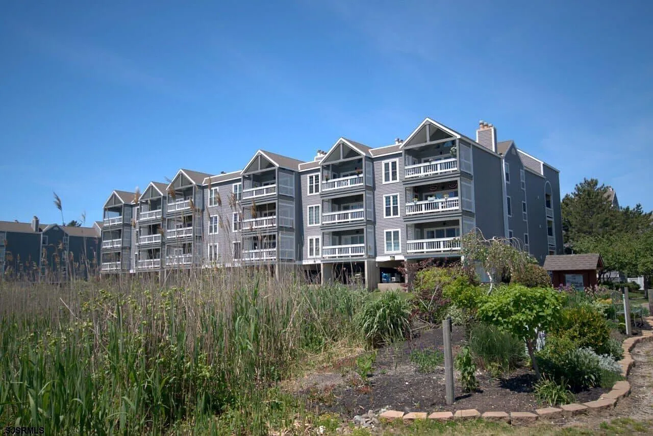 4800 Harbor Beach Blvd APT 1306 photo 1