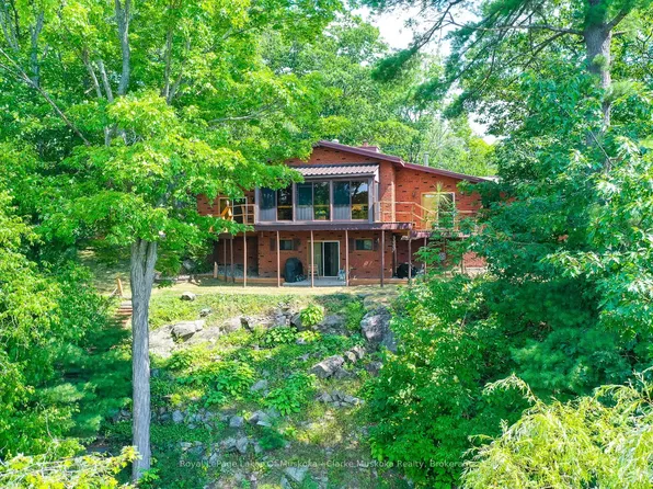 108 Six Mile Channel Rd, Georgian Bay, ON L0K 1S0