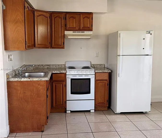 978 SW 10th Dr #10 — Photo 4