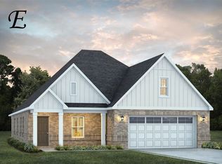 1720 Hidden Lakes Dr, Opelika, AL 36801