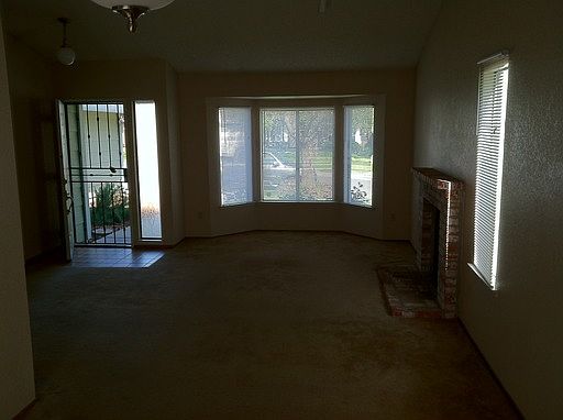 4th image of 7405 Martignetti Ct