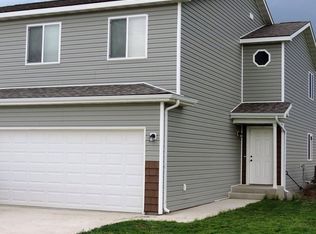 373 Adeline Dr, Stanley, ND 58784