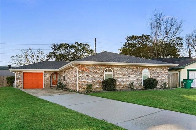 1st image of 3101 Arbutus Ln