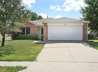 2320 Hampton Dr, Little Elm, TX 75068