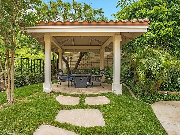 28931 Rockport Dr — Photo 24