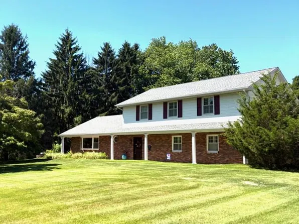 2504 Burgundy Dr, Fallston, MD 21047