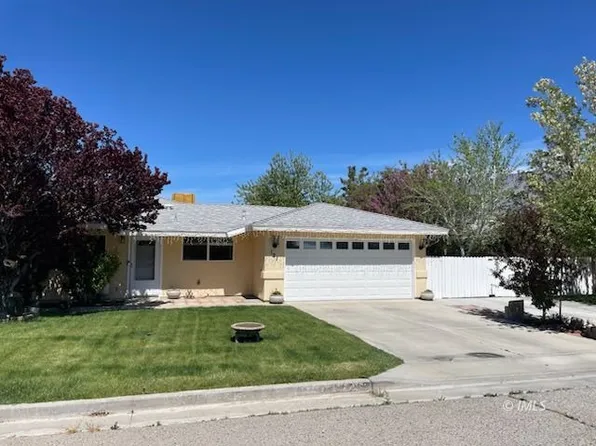 121 Pangborn St, Lone Pine, CA 93545