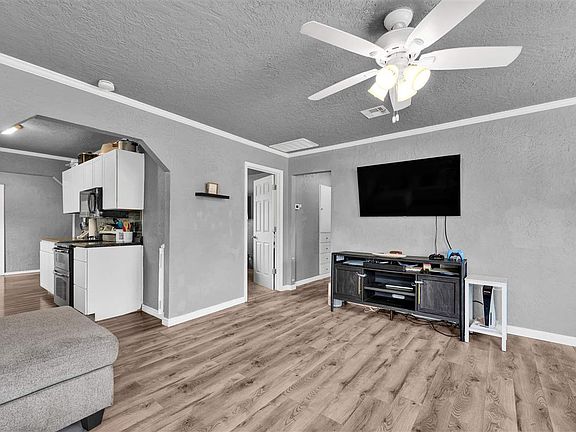 5th image of 27 NW 28th St