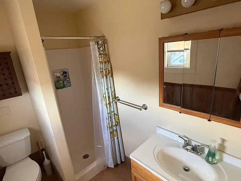 4 Walnut St #3 — Photo 4