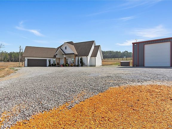 3rd image of 11490 Seven Oaks Farm Dr