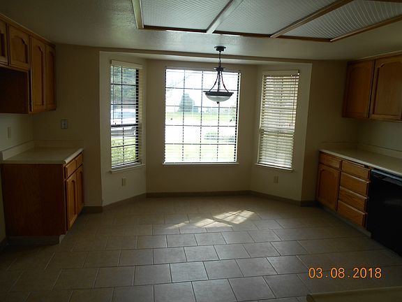 5th image of 1200 Willow Creek Dr