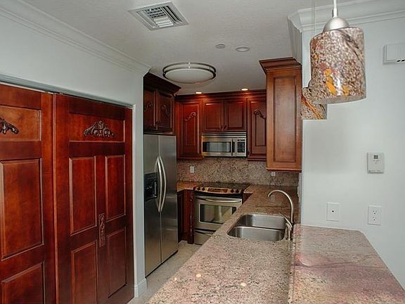 2nd image of 1120 SE 9th St