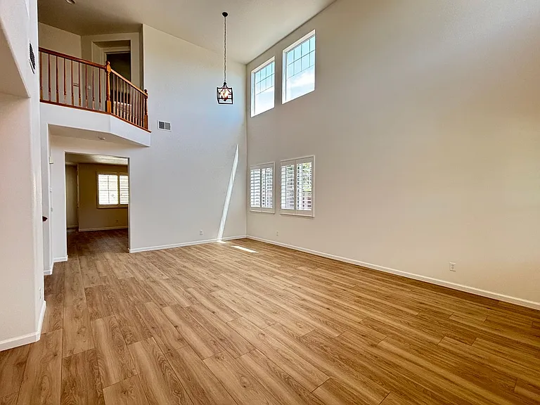 5560 McFarlan Ranch Dr — Photo 2