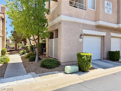 251 S Green Valley #4011 Photo 1