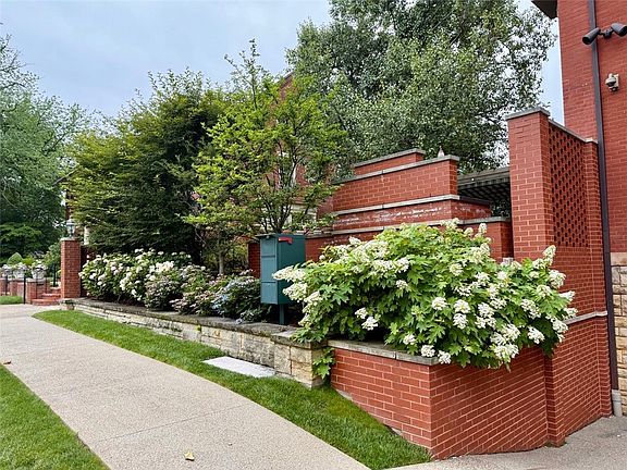 5th image of 5219 Pembroke Pl